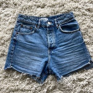 Zara slit straight denim shorts